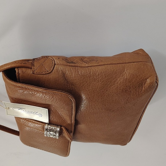 Fossil Vintage Light Brown Leather Crossbody Silver Hardware - Picture 4 of 13